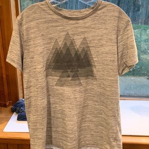 Used American Eagle Tee Shirt Men’s Medium